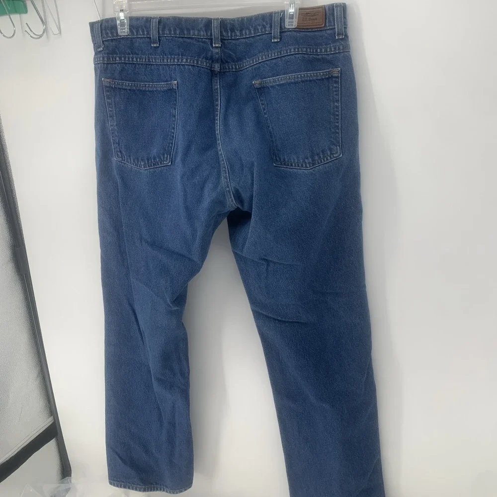 LL Bean Mens Relaxed Fit Jeans 40x34 Blue Medium Wash 100% Cotton Straight Leg